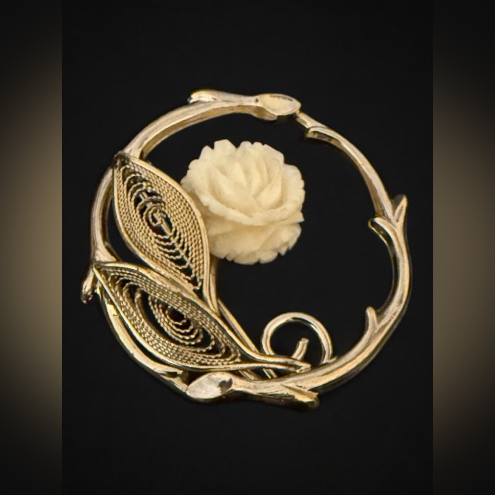Vintage 14kGF FLORAL BROOCH White Carved Flowers Gold Tone Filigree